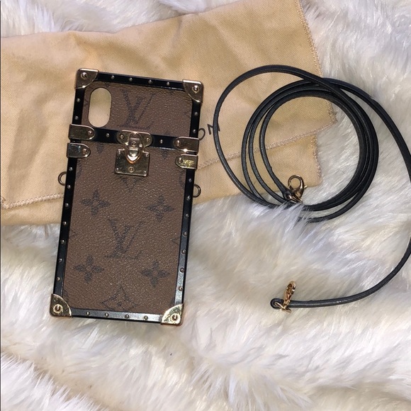 Reverse Monogram Eye-Trunk iPhone X Case - Picture 2 of 3